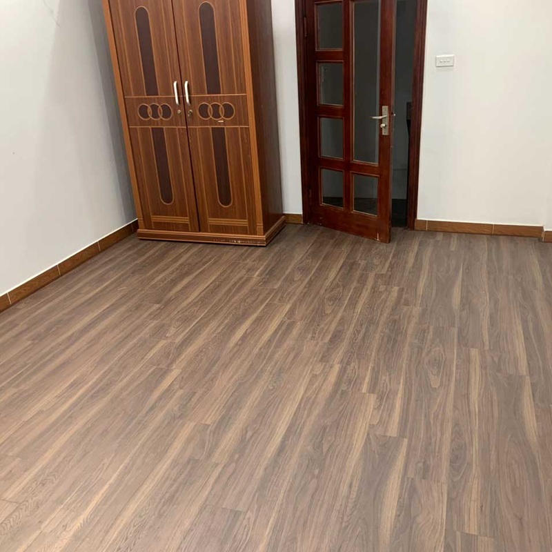 san go cong nghiep bao nhieu tien 1m2 5